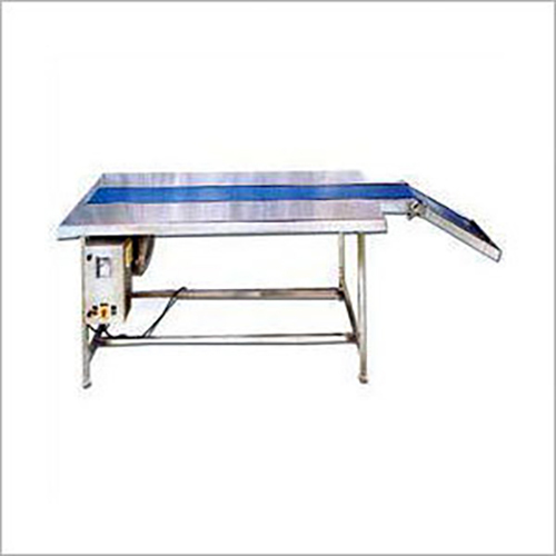 Packing Conveyors with Inclined