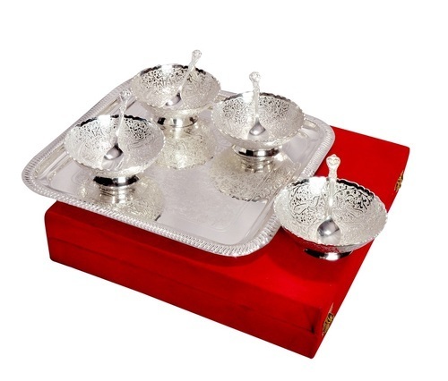 4 Bowl and Spoon With Tray EPNS