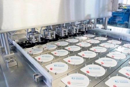 Linear type foil sealing machine