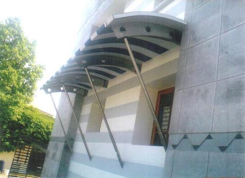 SS Glass Canopy