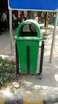 Pvc Dustbin Stand