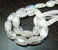 Natural White Rainbow Moonstone Oval Plain 6 to 8mm Strand 13''long