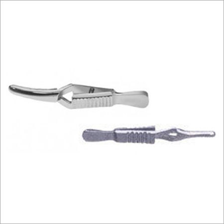 Serrefine Serrated Jaws