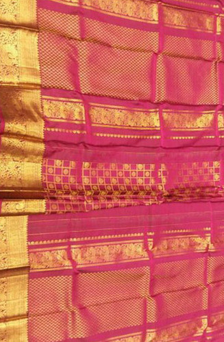 Pink Handloom Kanjeevaram Pure Silk Dupatta Decoration Material: Paint