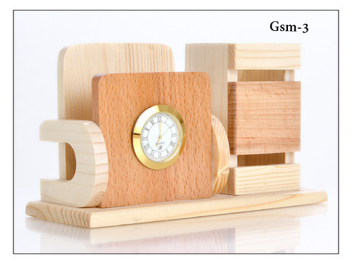 Wooden pen holder