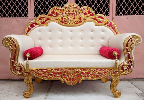 WEDDING SOFA