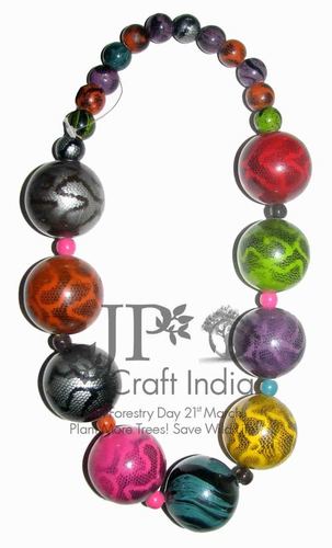 Wooden Painted Necklace Gender: Children