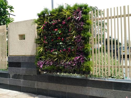 Free Standing Biowall Garden Rakes