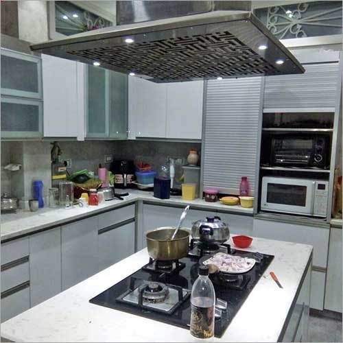 Customized Modular Kitchen