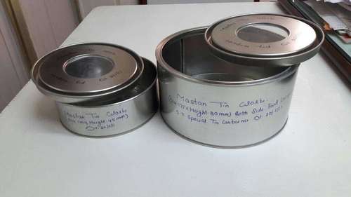 Round tin container