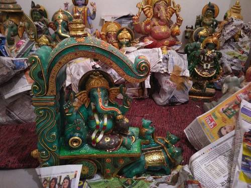 Jade Stone Ganesh Size: L-7 Inch