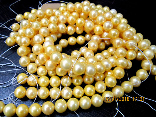 Natural Pearl Golden Color Beads