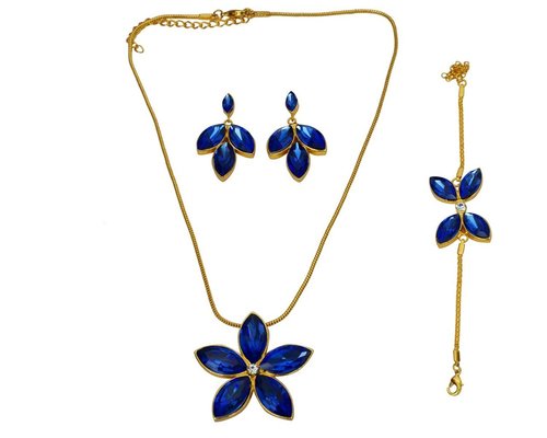 24K Gold Plated Pendant Set.