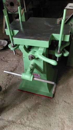 CI Moulding Cast Machine - Cast Iron, 40X30X20 Cm, 1 Hp, 220V, 1440 Rpm, 50 Kg | Cost Effective, Durable Design, Easy Operation, High Efficiency, Versatile Use