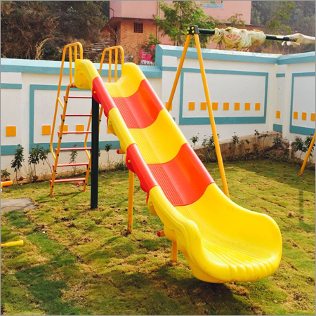 Roto Straighe Open Slide 5 Ft Capacity: One Child
