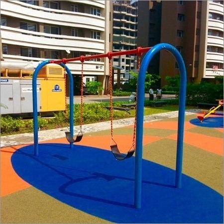 Double Arc Swing With Belt Assembly Capacity: One Child