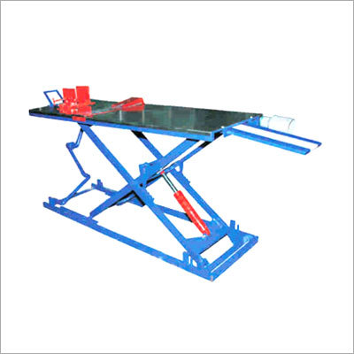 Two Wheeler Scissor Lift
