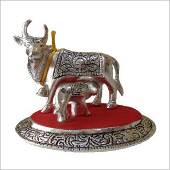 Cow & Calf Statues