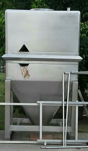 IPC Square Bin
