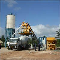 Road Construction Machine - Mild Steel, 4000l Capacity, Yellow Color | Semi-automatic Operation, Versatile Application, Enhanced Worker Safety