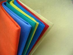 Bonding of silk to non woven fabric