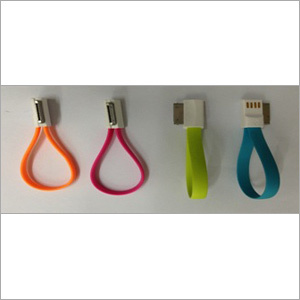Magnetic USB AM to 30Pin Cable