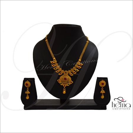 Fancy Necklace Set