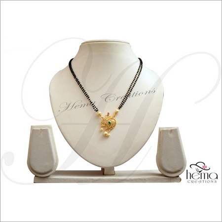 Designer Pendant Set - Beads & Metal, 40-45 cm Chain Length, Gold Color, 2-3 cm Pendant Size | Elegant Design, Stylish Accessory for Parties, Weddings, Kitty Parties