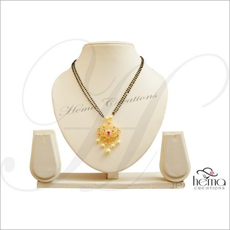Ladies Pendant Set Ladies Pendant Set