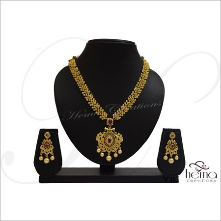 Ladies Traditional Necklace Set
