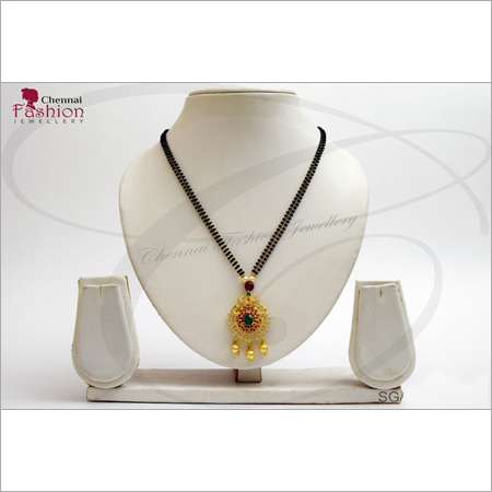 Ladies Artificial Pendant