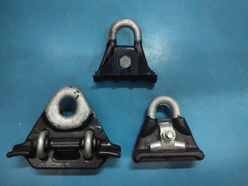 Suspension Clamp For Ab Cables Application: Pole Line Fittings