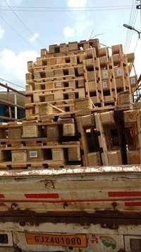 Jungle Wood Pallets - 48" X 40" | Heat-treated Wood, Unpainted Finish, 2,000 Lbs Weight Capacity, Grade A Standard