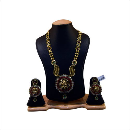 Antique Necklace Set