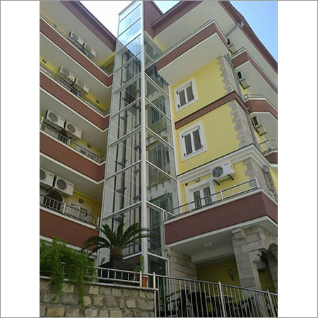 Outdoor Strcutured Hotel Lift
