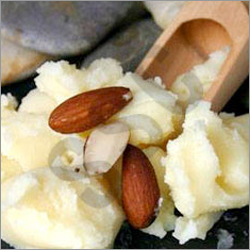 Almond Sweet Oil By Sivaroma Naturals Pvt. Ltd.