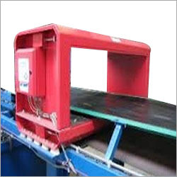 Industrial Metal Detector Belt Conveyor Waterproof: Yes