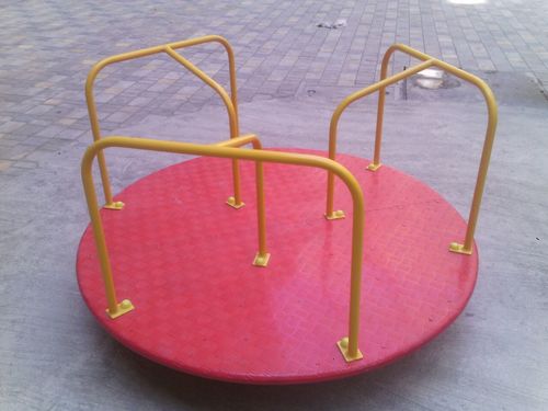Platform MGR - Roto Plastic 8.5 FT Diameter Safety Area for Kids 5-12 Yrs Enjoyable for 5 Children Available in Multiple Colors