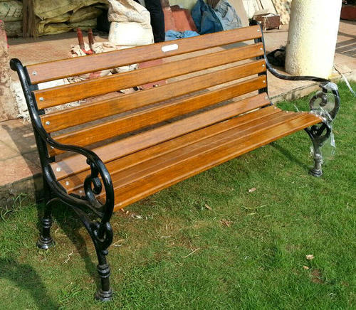 Garden VIP Bench