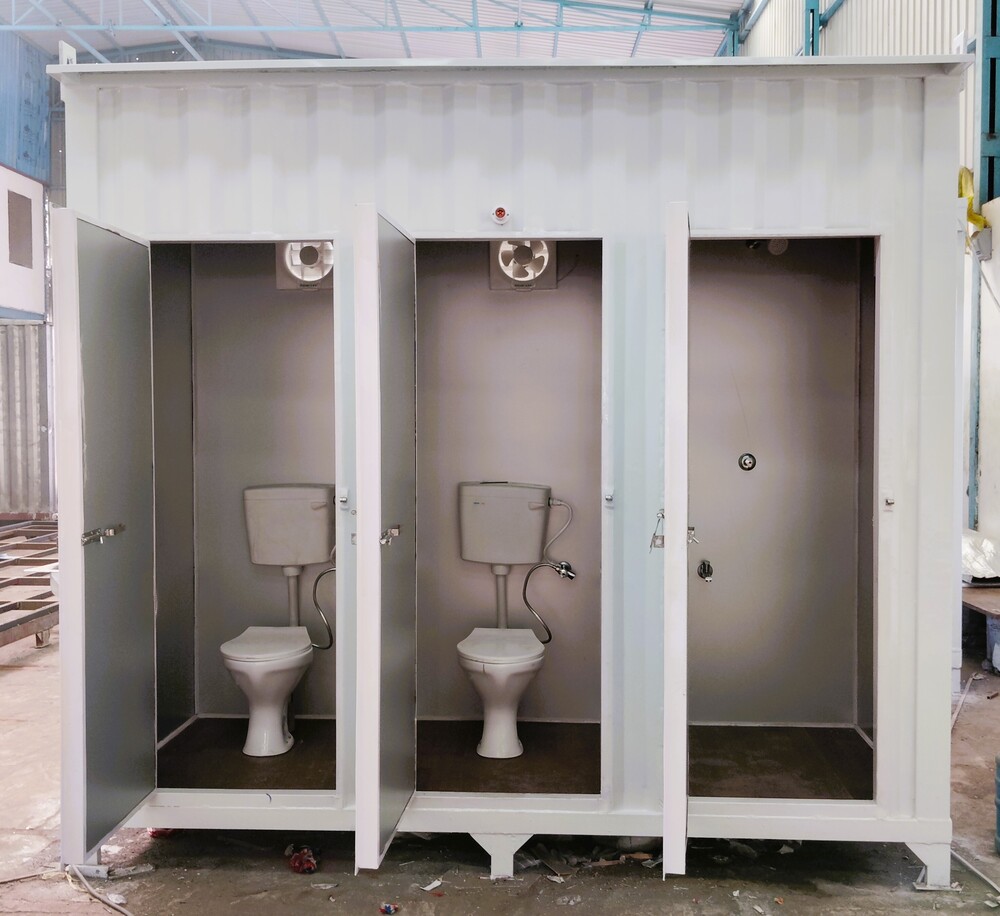 Portable Ms Toilets - Color: White Red