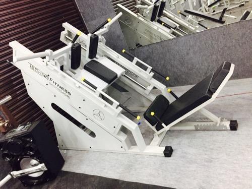 Leg Press Machine
