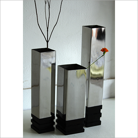 Platters Table Vase - Stainless Steel, Varying Sizes, Black Plastic Base | Elegant Design, Durable Material, Modern Style, Easy Cleaning