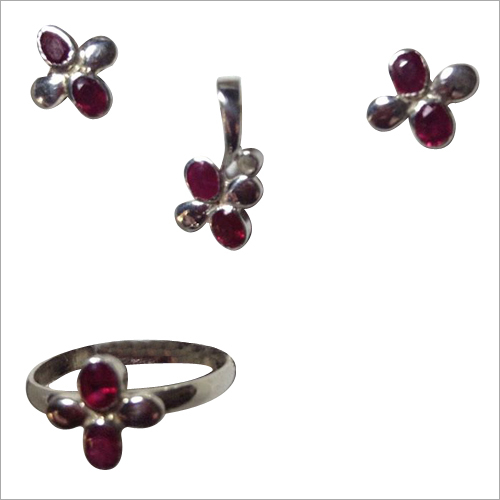Ruby Earring