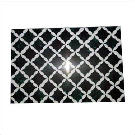 Decorative Table Coaster - Metal, Polished Finish , Black and White Eco-Friendly Design with Easy to Clean Modern Arts Style for Entertaining Parties