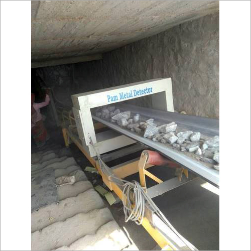 Stone Crusher Metal Detector Application: Construction