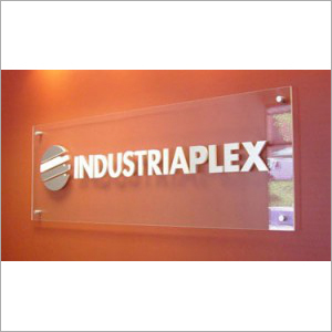 3D Letters With Acrylic Glass Back