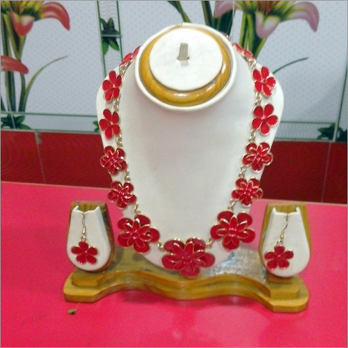 Ladies Necklaces