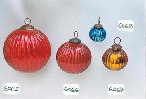 CHRISTMAS HANGINGS