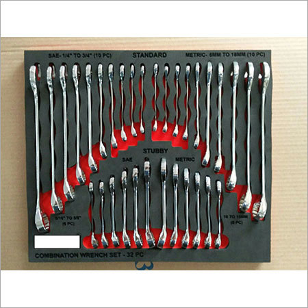 Bi-colour 32 pc Combination Spanner Set - Chrome Vanadium, 6-32 mm, Polished | Durable, Versatile, Foam Tray Storage