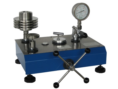 Dead Weight Pressure Gauge Tester apparatus